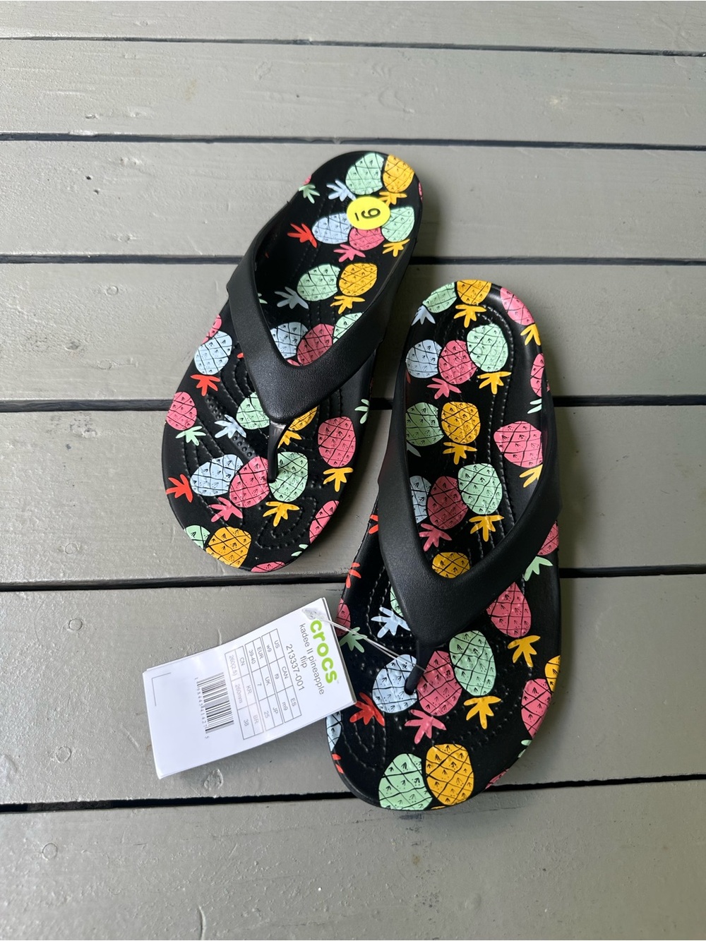 Crocs Kadee II pineapple flip flops NWT~9